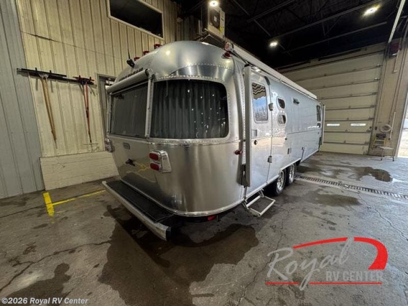2019 Globetrotter 27FB by Airstream from Royal RV Center in Middlebury, Indiana