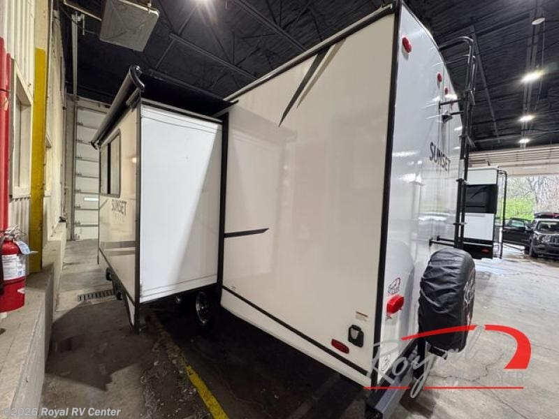 Used 2022 CrossRoads Sunset Trail SS222RB available in Middlebury, Indiana