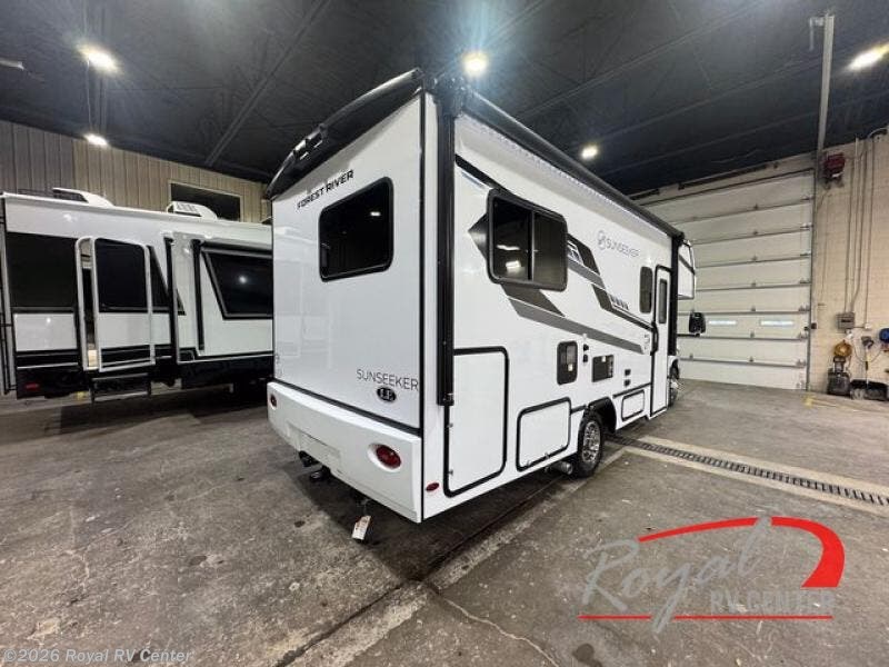 2027 Sunseeker LE 2350LE Ford by Forest River from Royal RV Center in Middlebury, Indiana