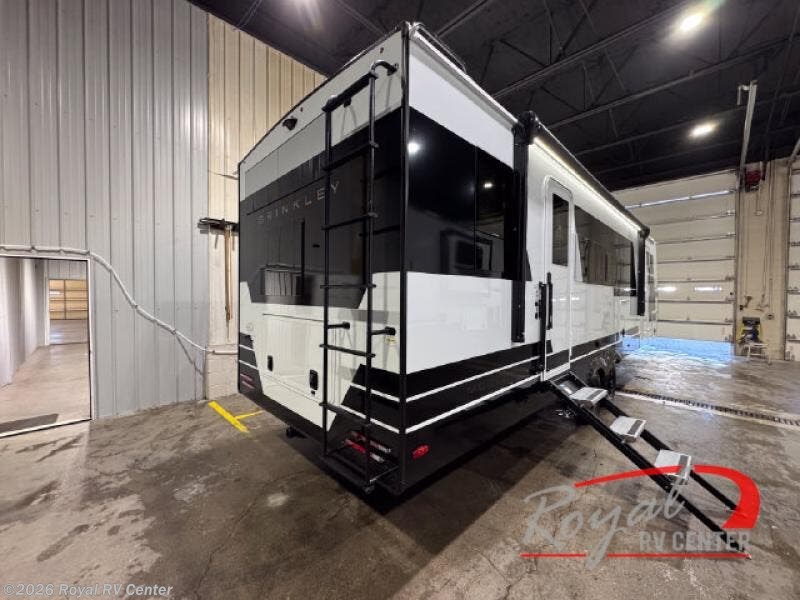 2027 Model I 290 by Brinkley RV from Royal RV Center in Middlebury, Indiana
