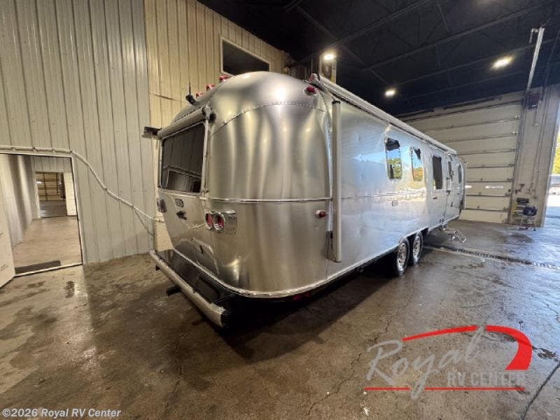 2024 Classic 33FBQ by Airstream from Royal RV Center in Middlebury, Indiana