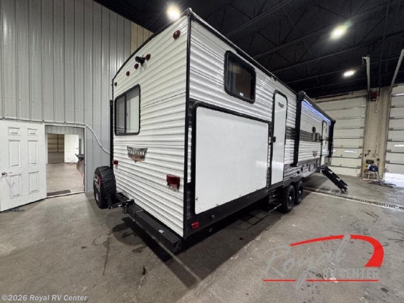 2022 Wildwood 32BHDS by Forest River from Royal RV Center in Middlebury, Indiana