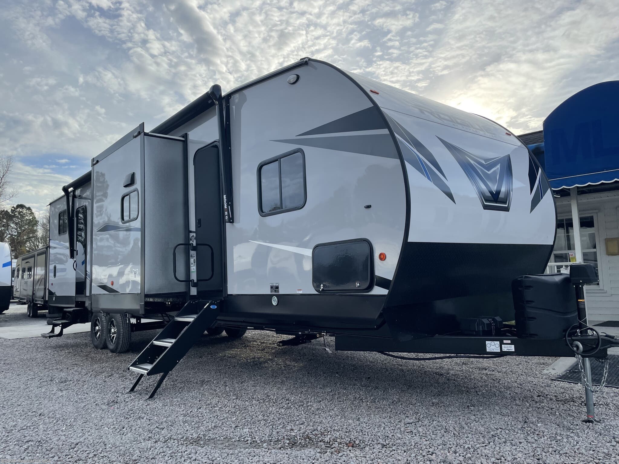 2022 Forest River Vengeance Rogue 32V RV for Sale in Myrtle Beach, SC