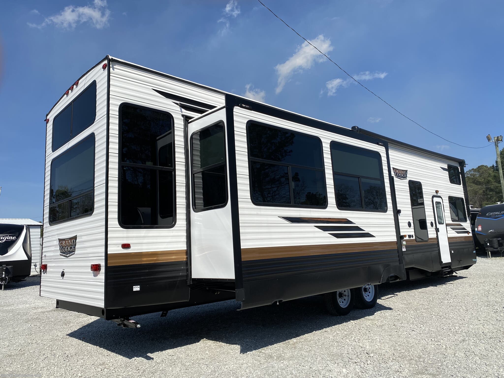 2023 Forest River Wildwood Grand Lodge 42DL RV for Sale in Longs