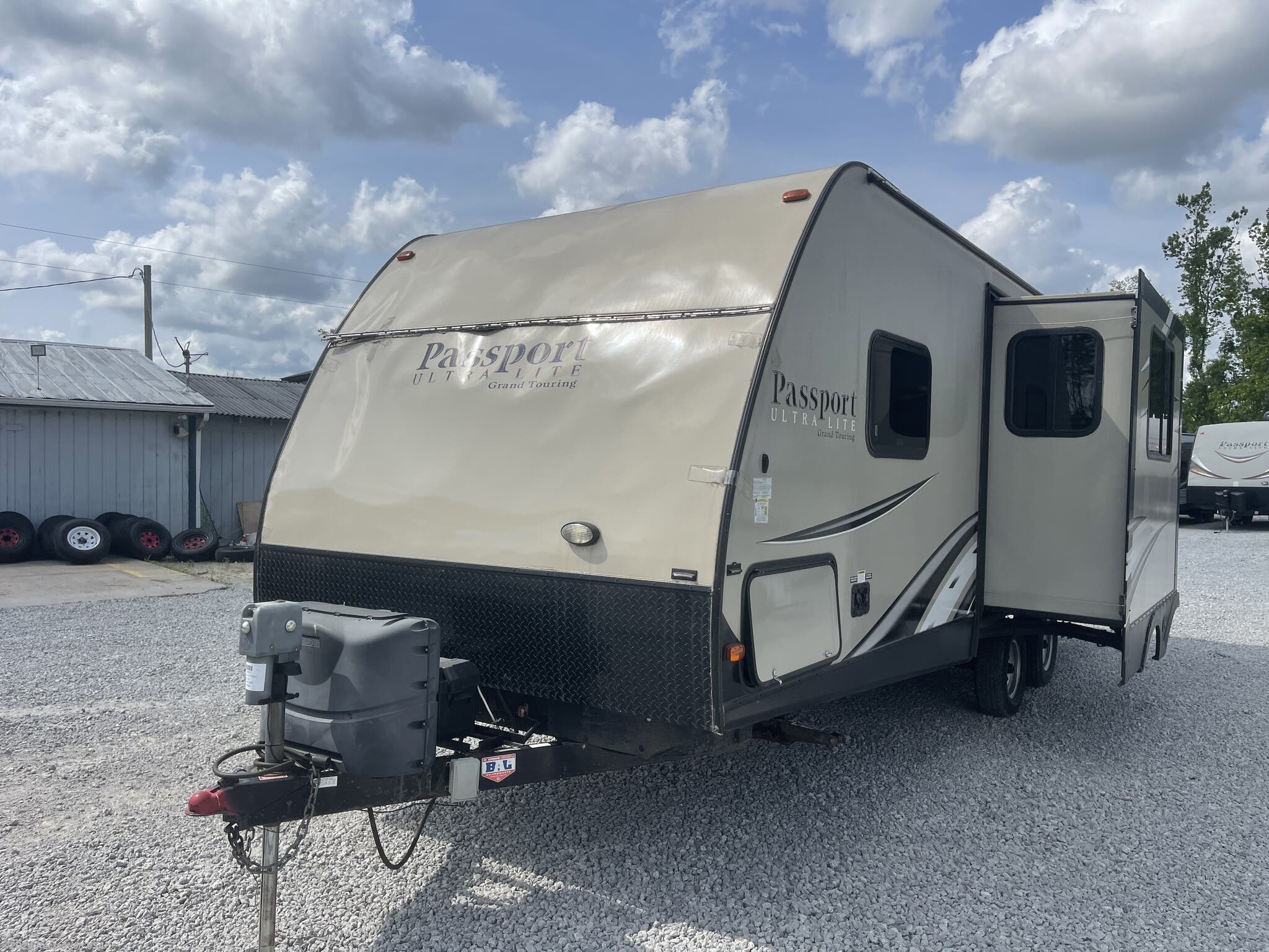 24 ft ultra lite travel trailer