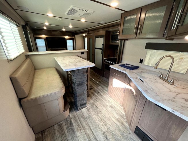 2019 Hideout East 32RDDS by Keystone from Roughin
