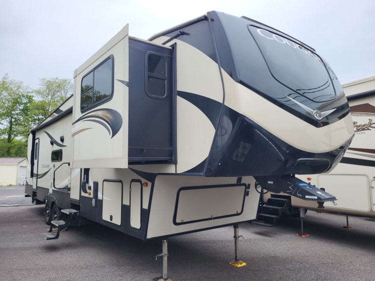 Used 2018 Keystone Cougar East 367FLS available in Madison, Ohio