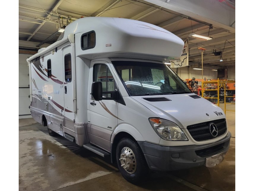 Used 2014 Winnebago View 24M available in Madison, Ohio