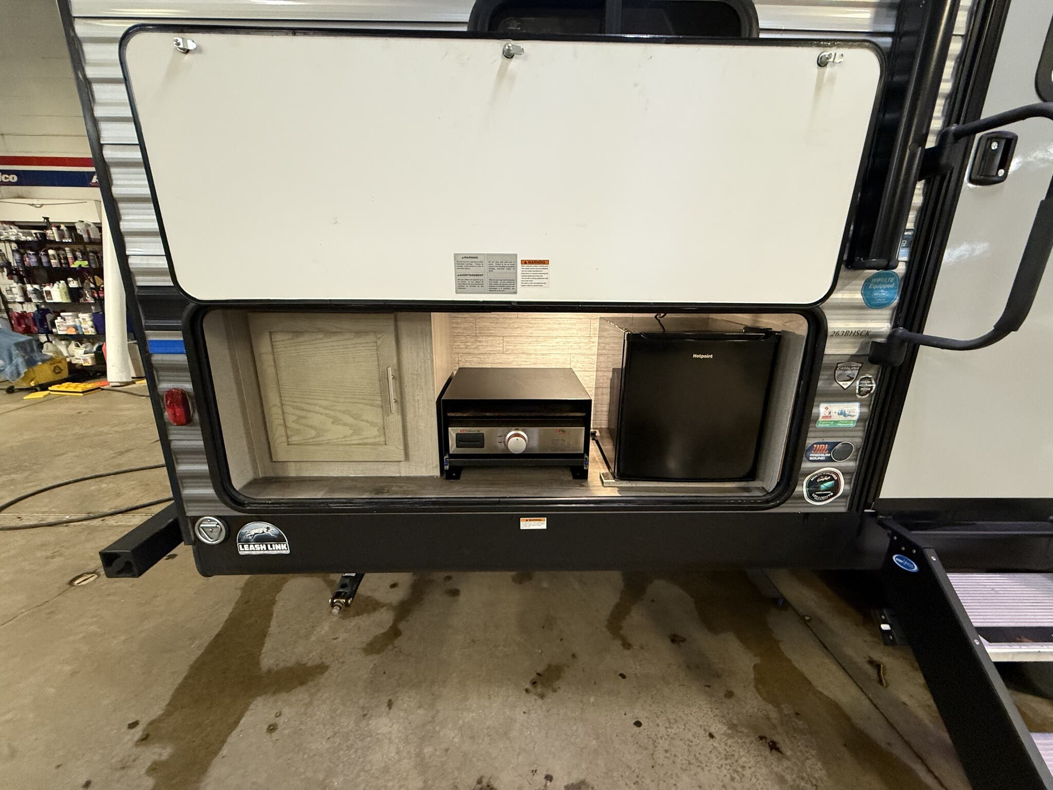 2023 Catalina 263BHSCKLE by Coachmen from Roughin' It Inc in Madison, Ohio