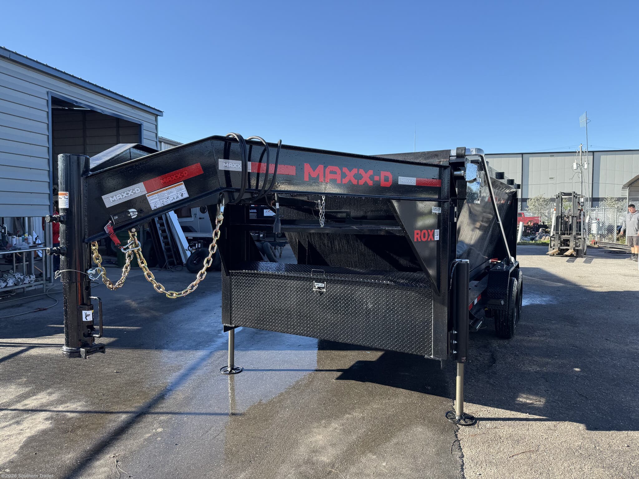 2026 MAXX-D 83X14 Gooseneck Roll Off Dump Trailer 18K GVWR - New Dump Trailer for sale by Southern Trailer in Englewood, Florida