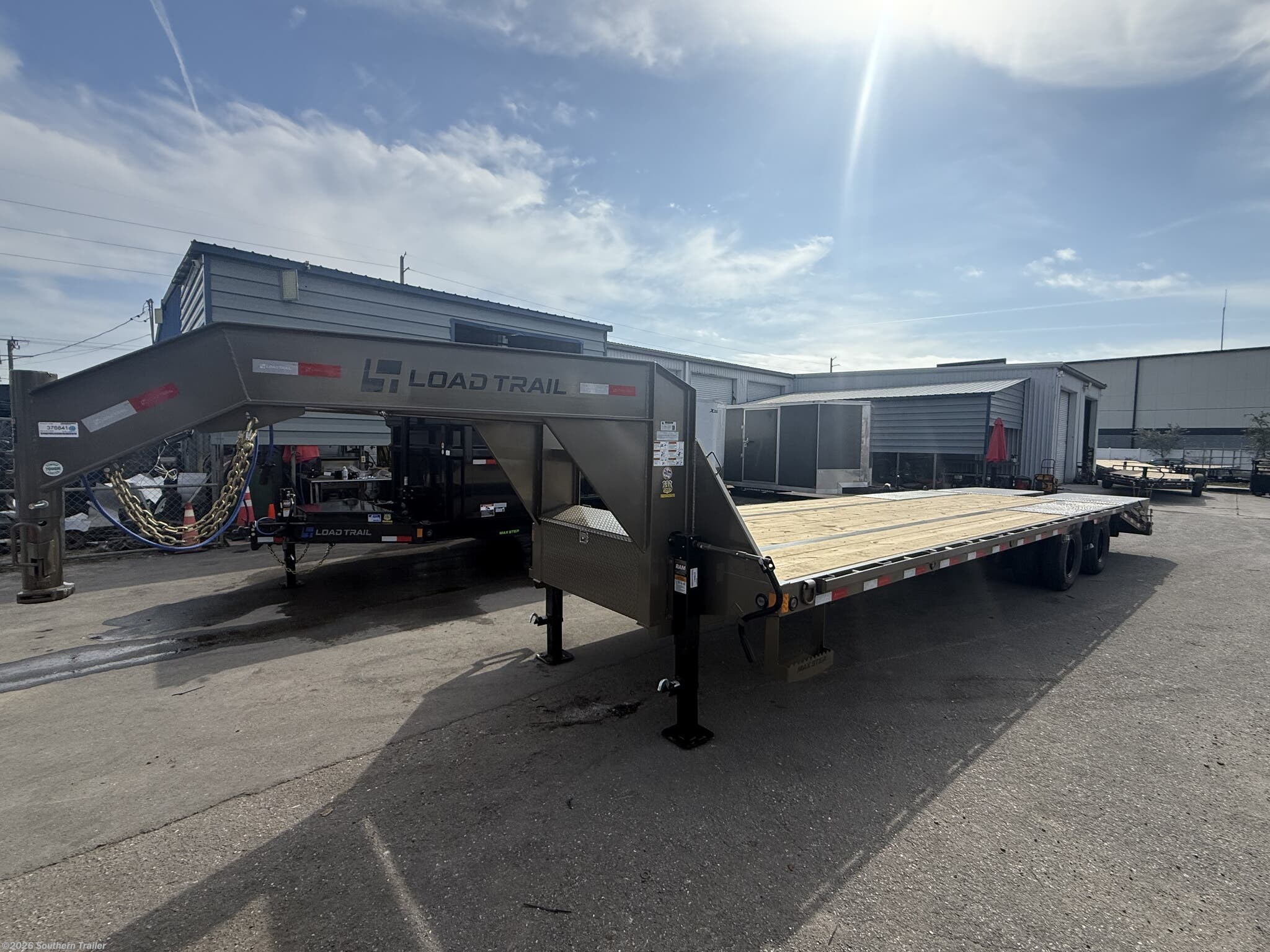 2026 Load Trail GP 102X30 Low Pro Gooseneck Flatbed 24K GVWR - New Deckover/Flat Deck Trailer for sale by Southern Trailer in Englewood, Florida