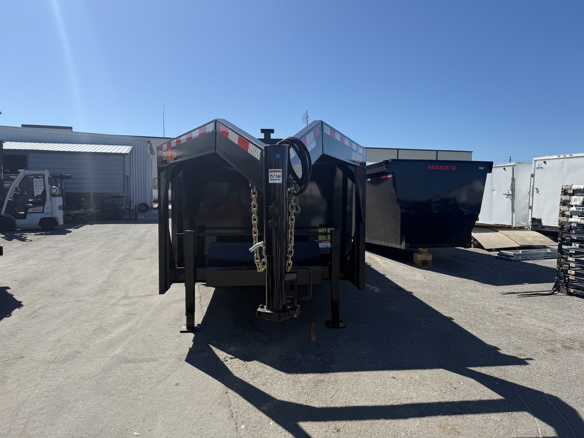 New 2026 Down 2 Earth 82X16 Gooseneck Dump 7GA Floor W/Tarp 17.5K LB available in Englewood, Florida