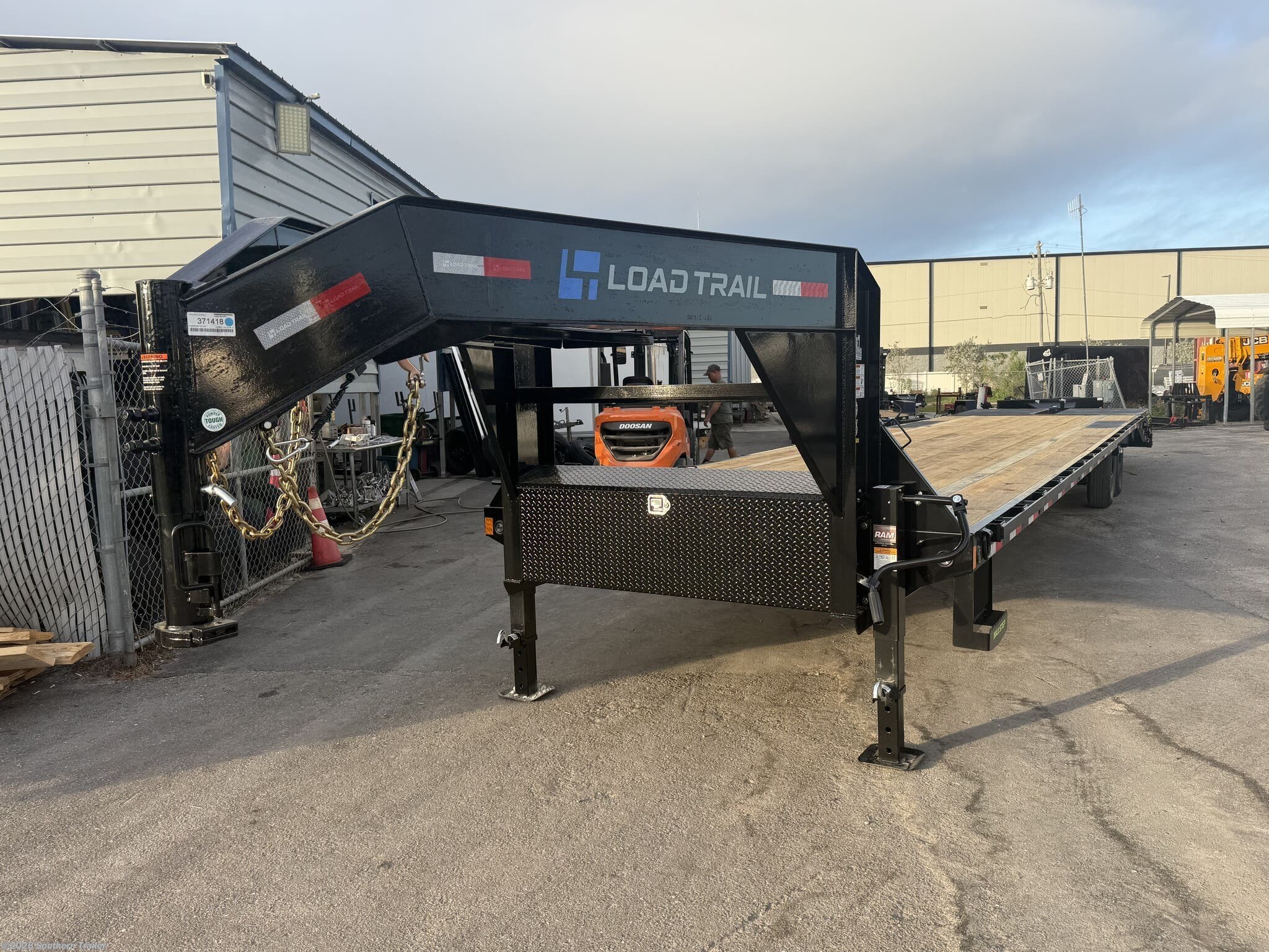 2026 Load Trail GP 102X40 Gooseneck Deckover Trailer 14K GVWR - New Deckover/Flat Deck Trailer for sale by Southern Trailer in Englewood, Florida