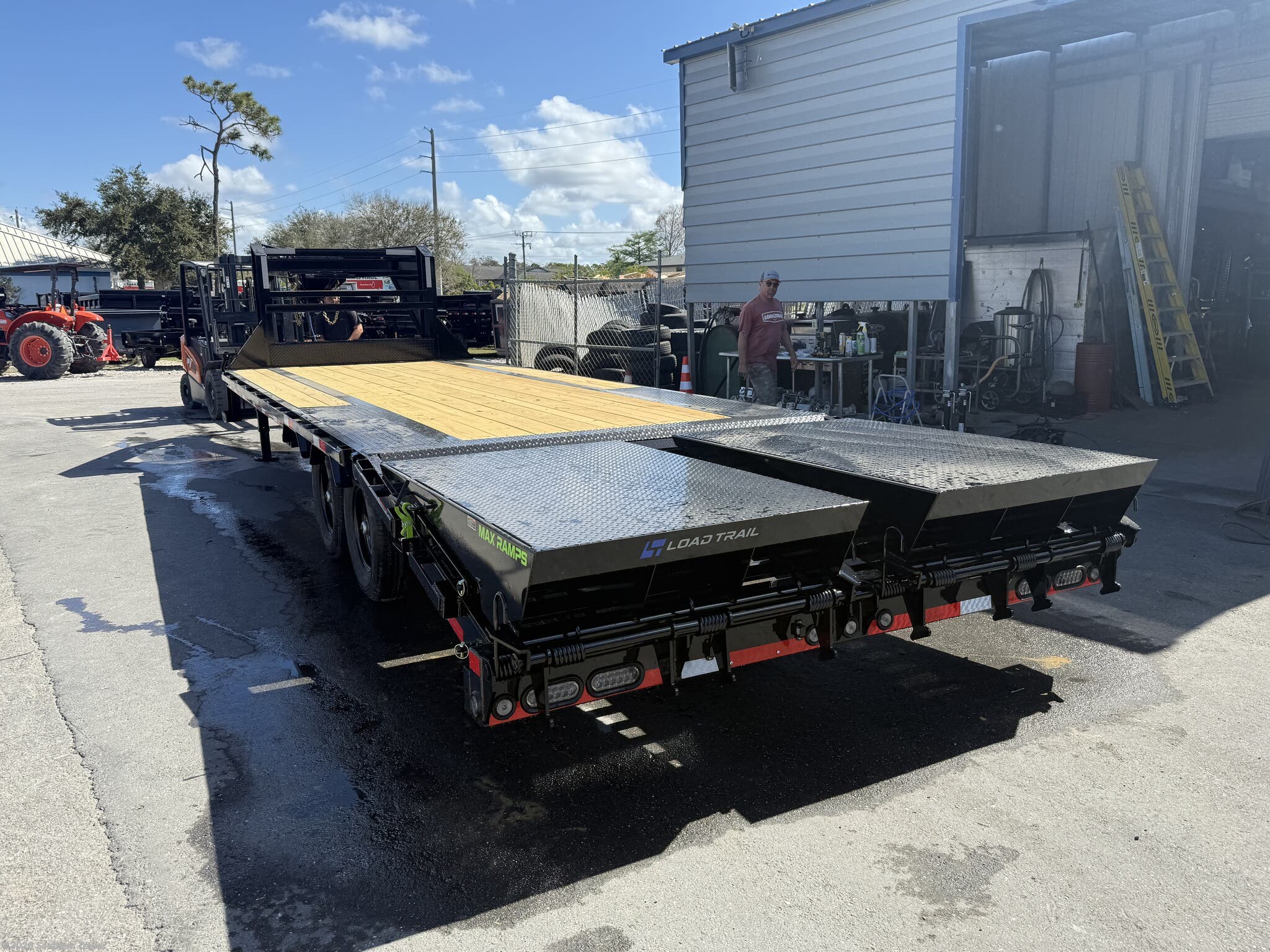 New 2026 Load Trail GP 102X25 Gooseneck Equipment Deckover 14K GVWR available in Englewood, Florida