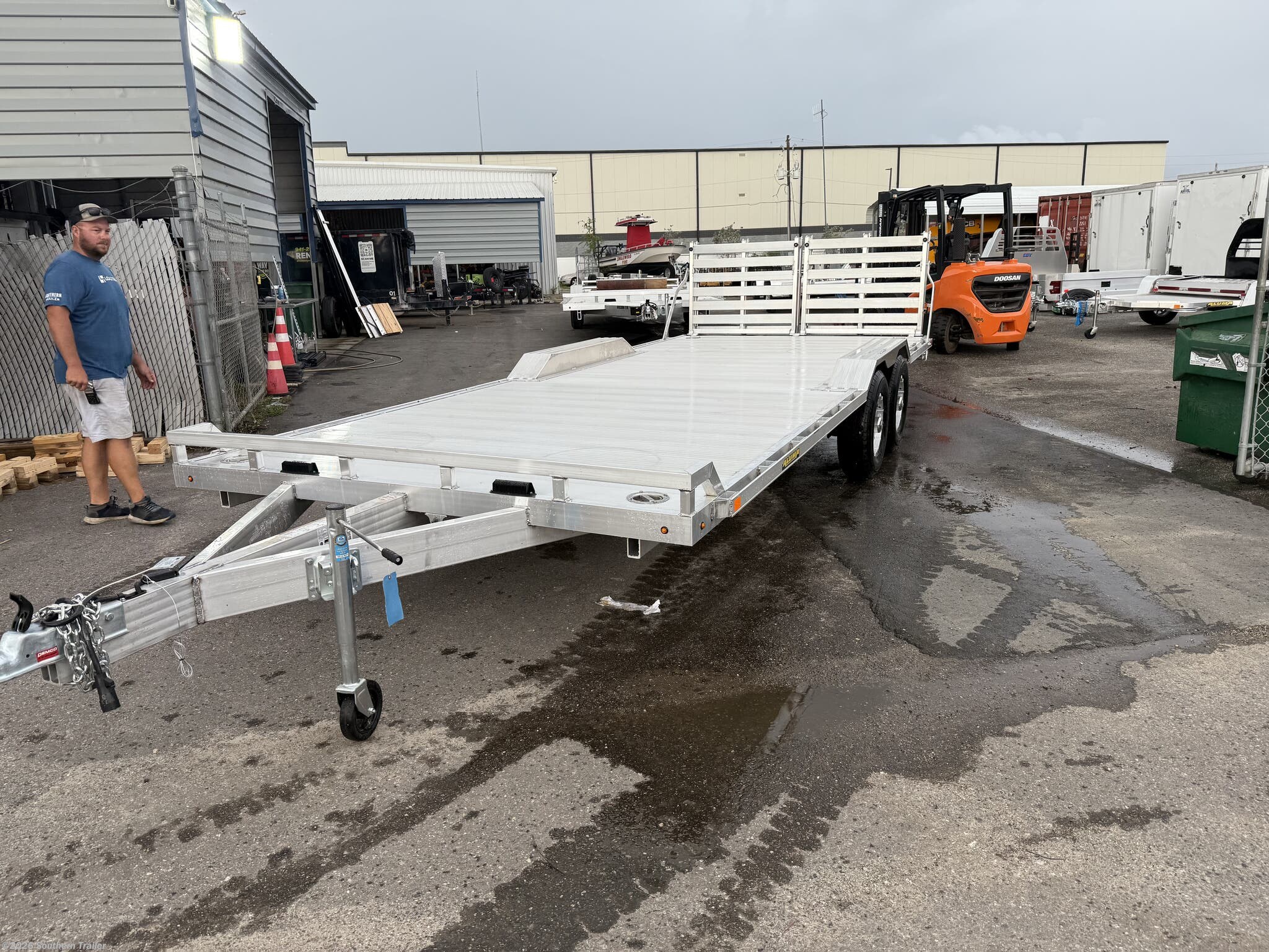 2026 WB20H-TA-EL 20' Drive Over Fender Trailer w/Split Gate 9.9K by Aluma from Southern Trailer in Englewood, Florida