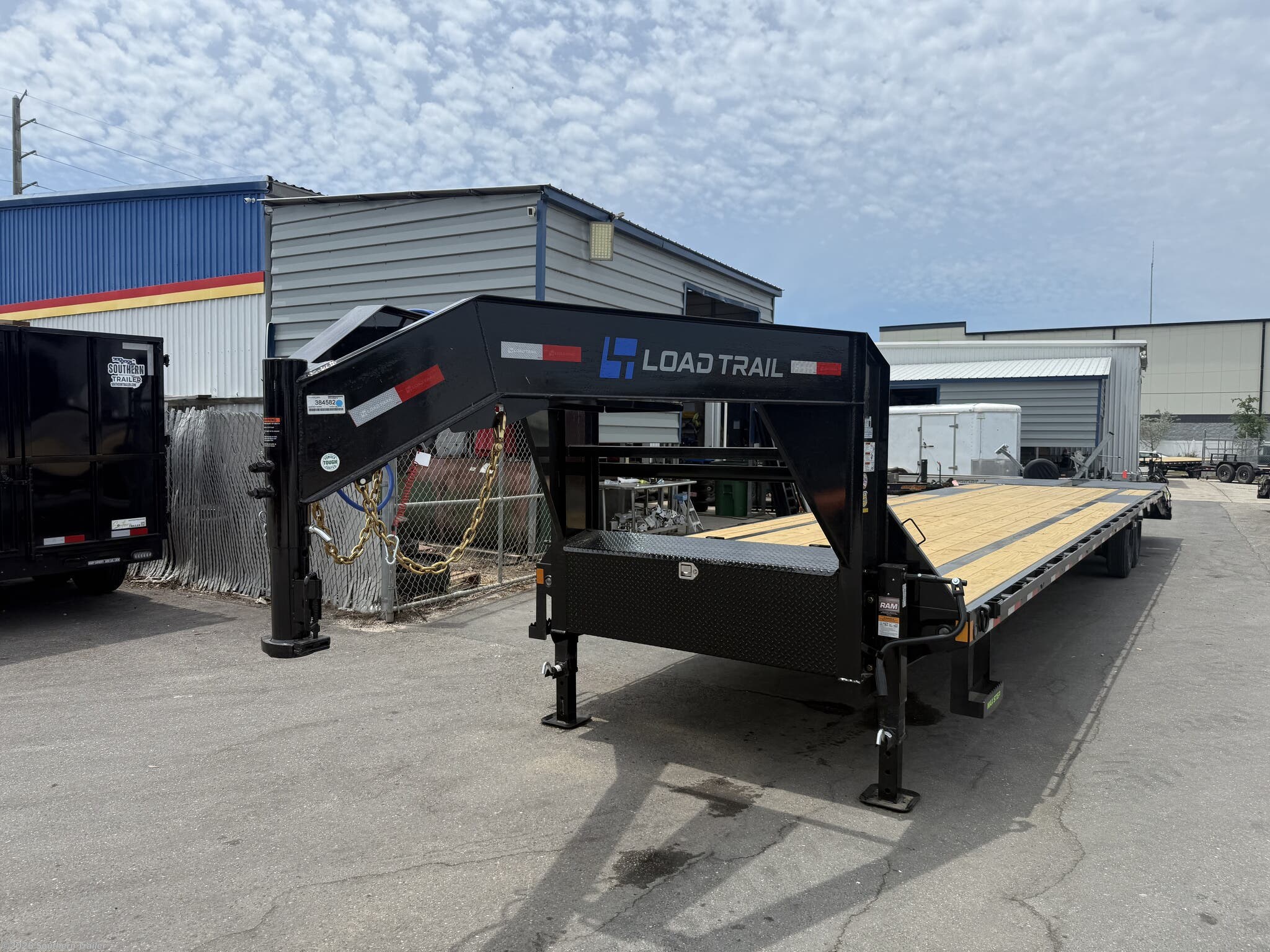 2026 Load Trail GP 102X40 Gooseneck Equipment Trailer 16K GVWR - New Deckover/Flat Deck Trailer for sale by Southern Trailer in Englewood, Florida
