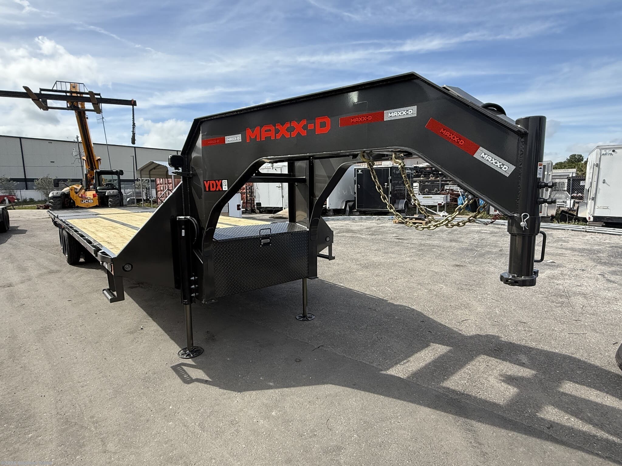2026 MAXX-D 102X32 Gooseneck Flatbed w/Hyd. Dove &amp; Jacks 25.9K - New Deckover/Flat Deck Trailer for sale by Southern Trailer in Englewood, Florida