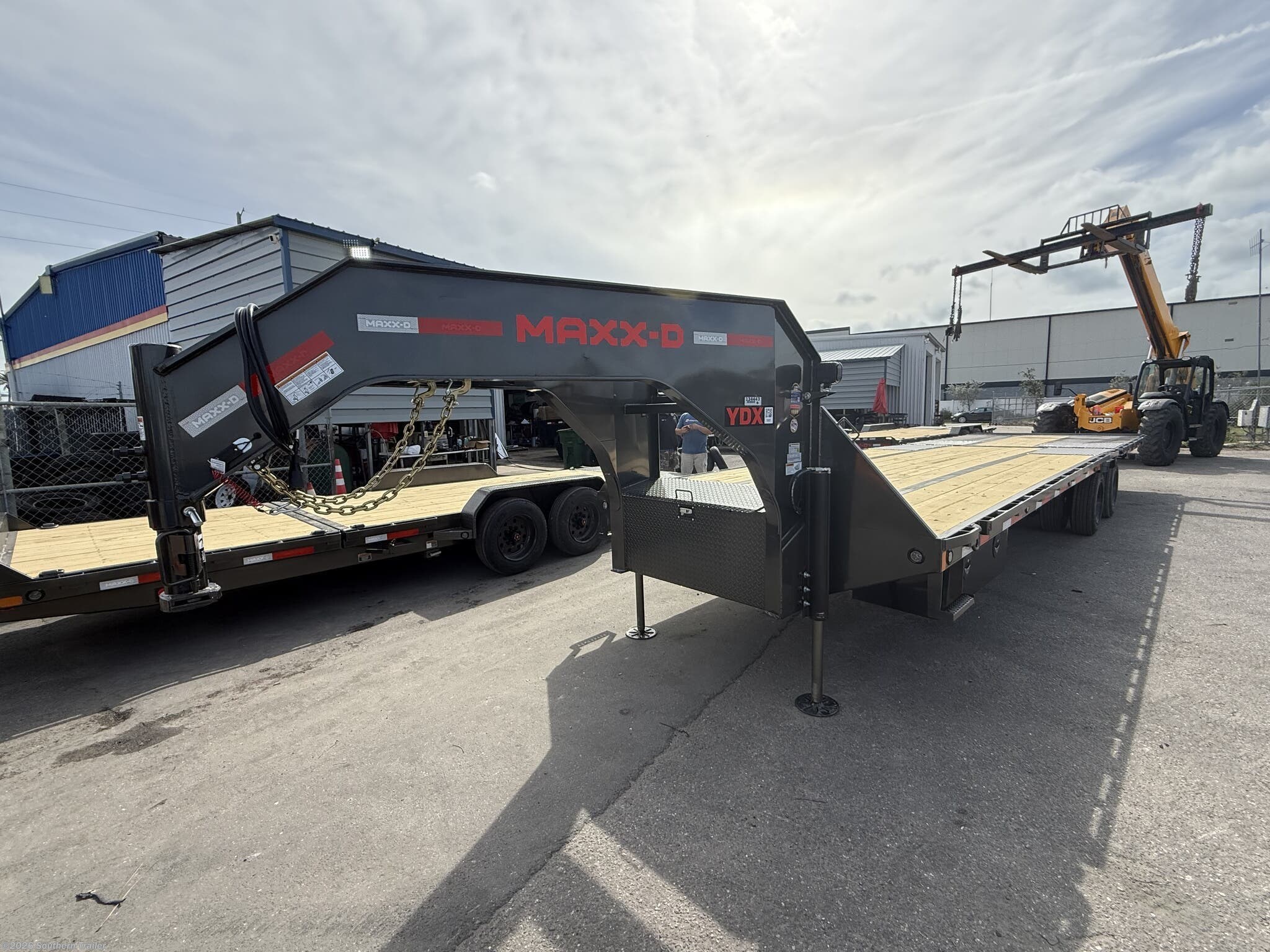 New 2026 MAXX-D 102X32 Gooseneck Flatbed w/Hyd. Dove &amp; Jacks 25.9K available in Englewood, Florida