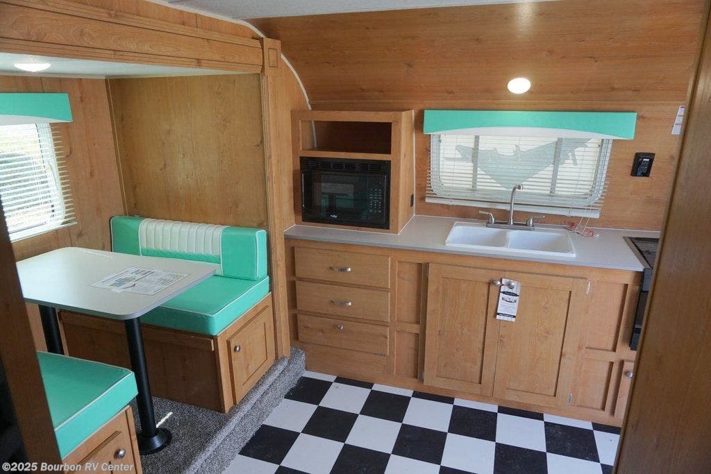 Rv Rental Kansas City Motorhome Camper Trailer Rentals Mo