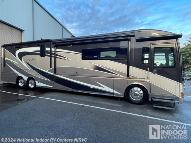 2016 Winnebago Tour 42QD - Used Class A For Sale by National Indoor RV Centers in La Vergne, Tennessee
