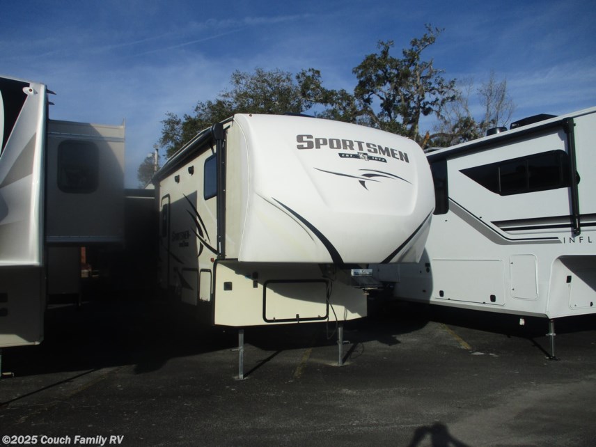 Used 2018 K-Z Sportsmen 293RL available in Cross City, Florida