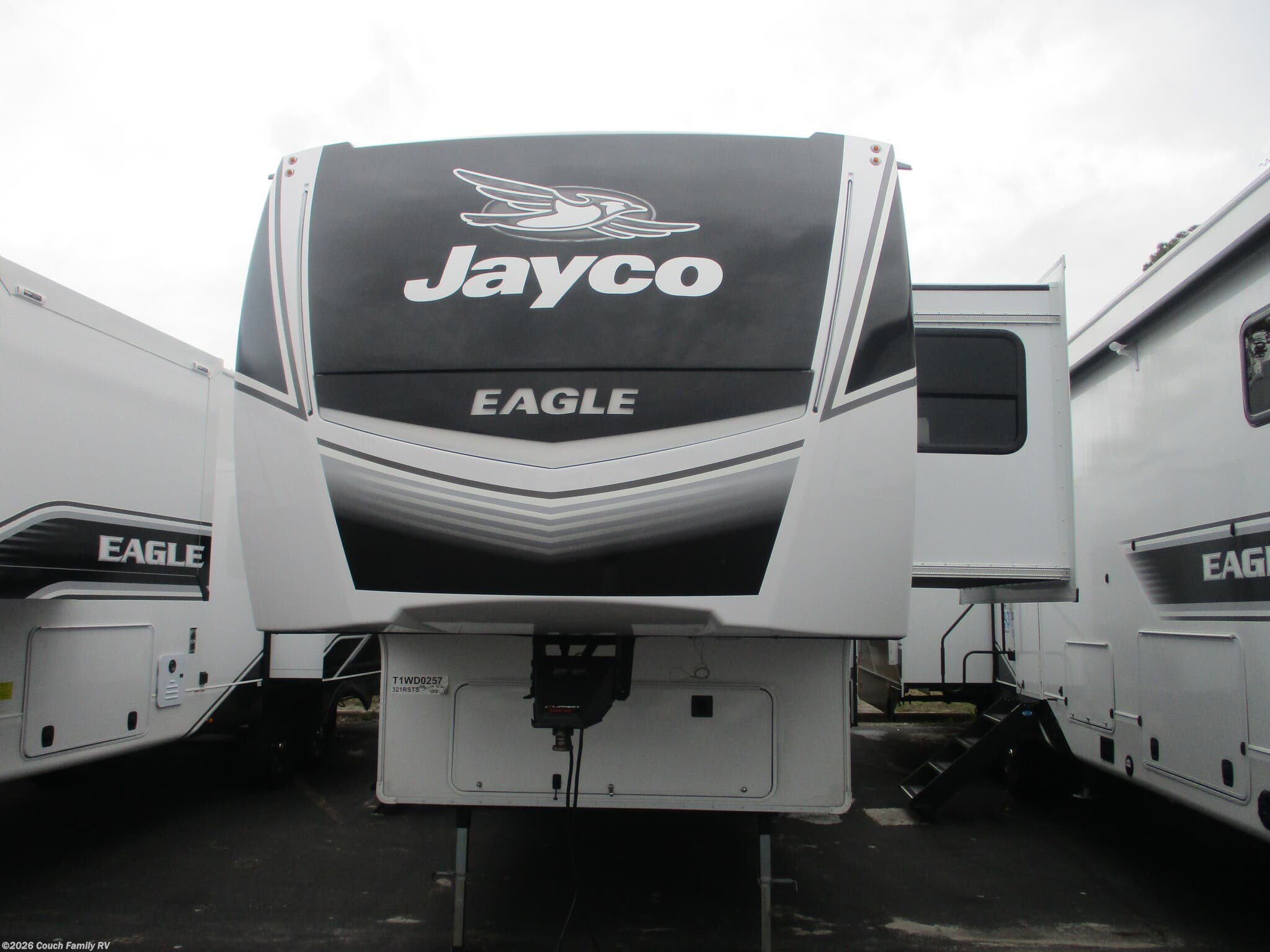 2026 Jayco Eagle 321RSTS - New Fifth Wheel For Sale by Couch Family RV in Cross City, Florida features Ceiling Fan, Insulated, Oven, Refrigerator, LP Detector