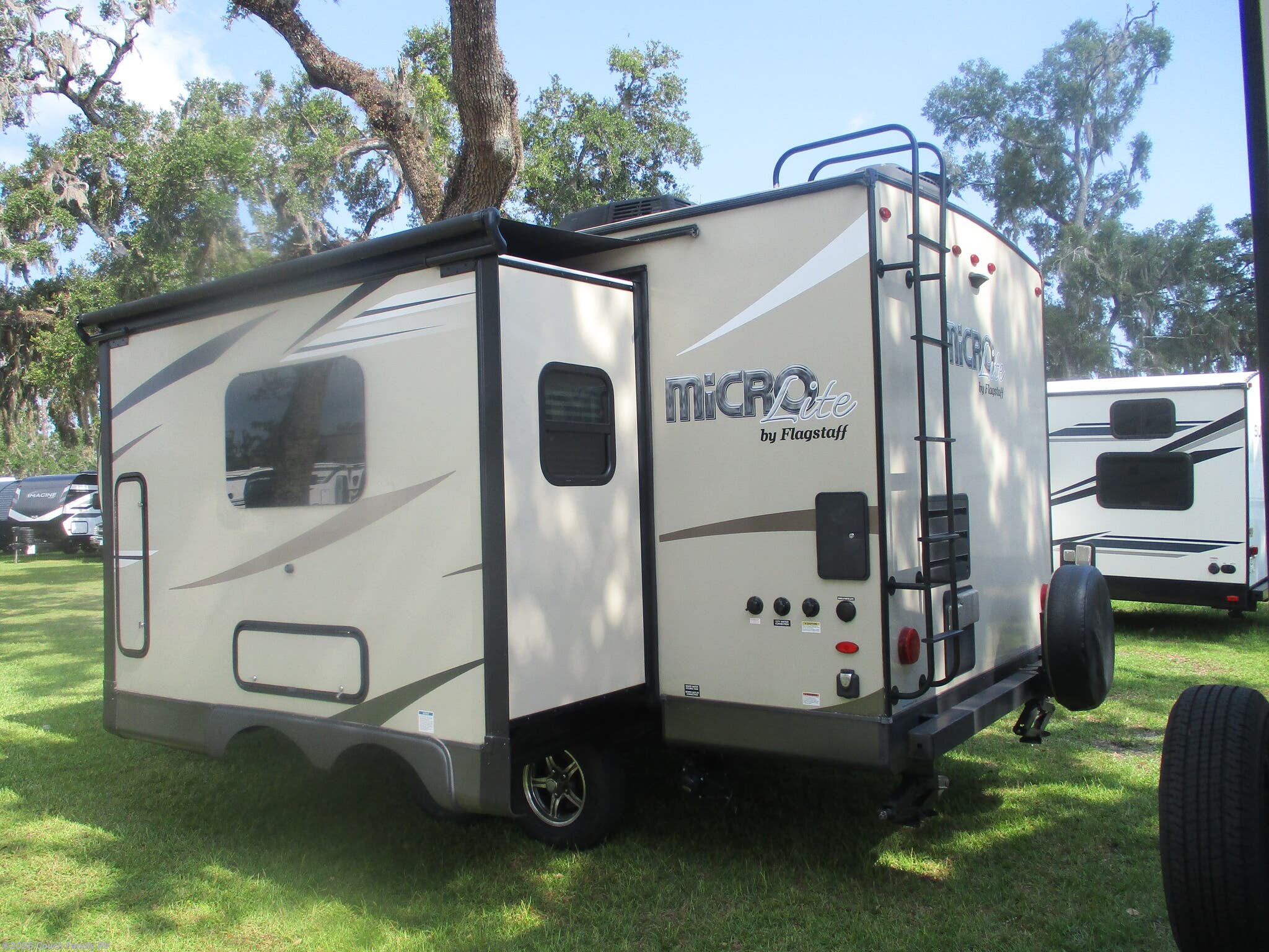 Used 2019 Forest River Flagstaff Micro Lite 21DS available in Cross City, Florida