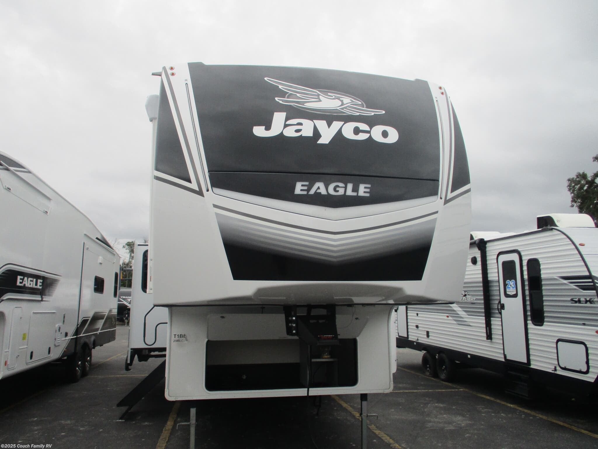 2026 Jayco Eagle HT 29RLC - New Fifth Wheel For Sale by Couch Family RV in Cross City, Florida features Skylight, Toilet, Detachable, Hide-A-Bed, Outside Kitchen