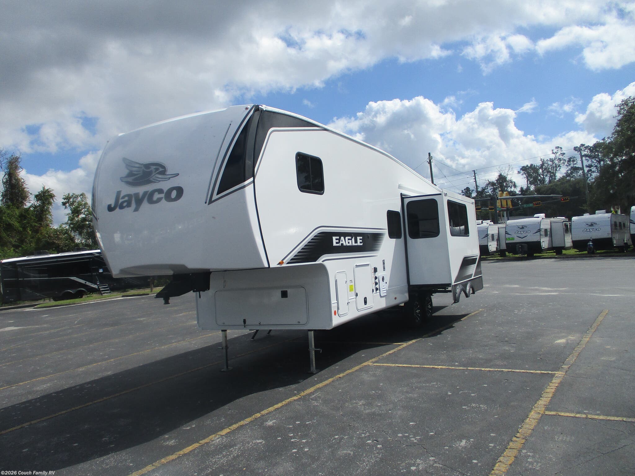 2026 Eagle SLE 28BHU by Jayco from Couch Family RV in Cross City, Florida
