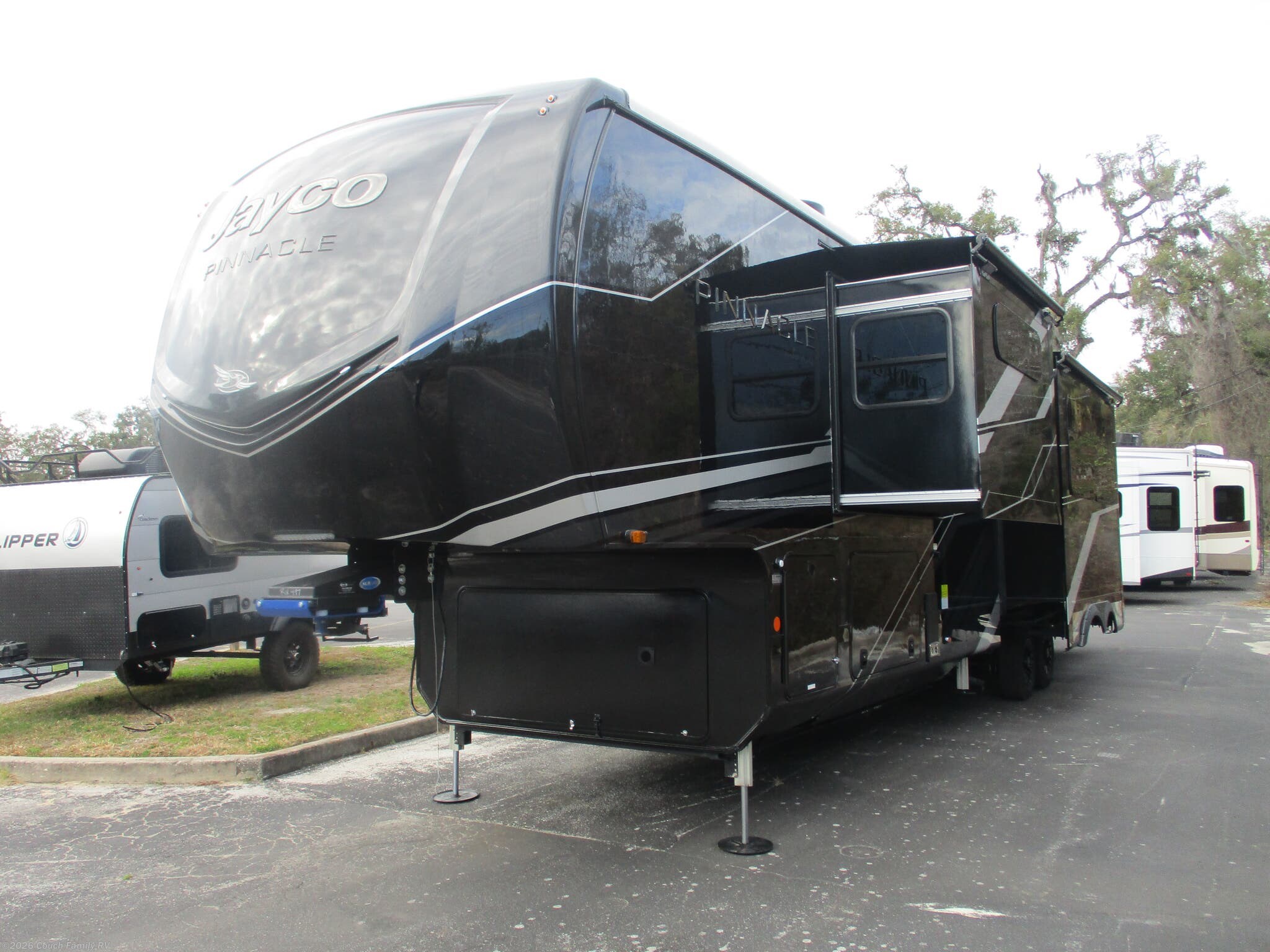 2026 Pinnacle 38FBRK by Jayco from Couch Family RV in Cross City, Florida