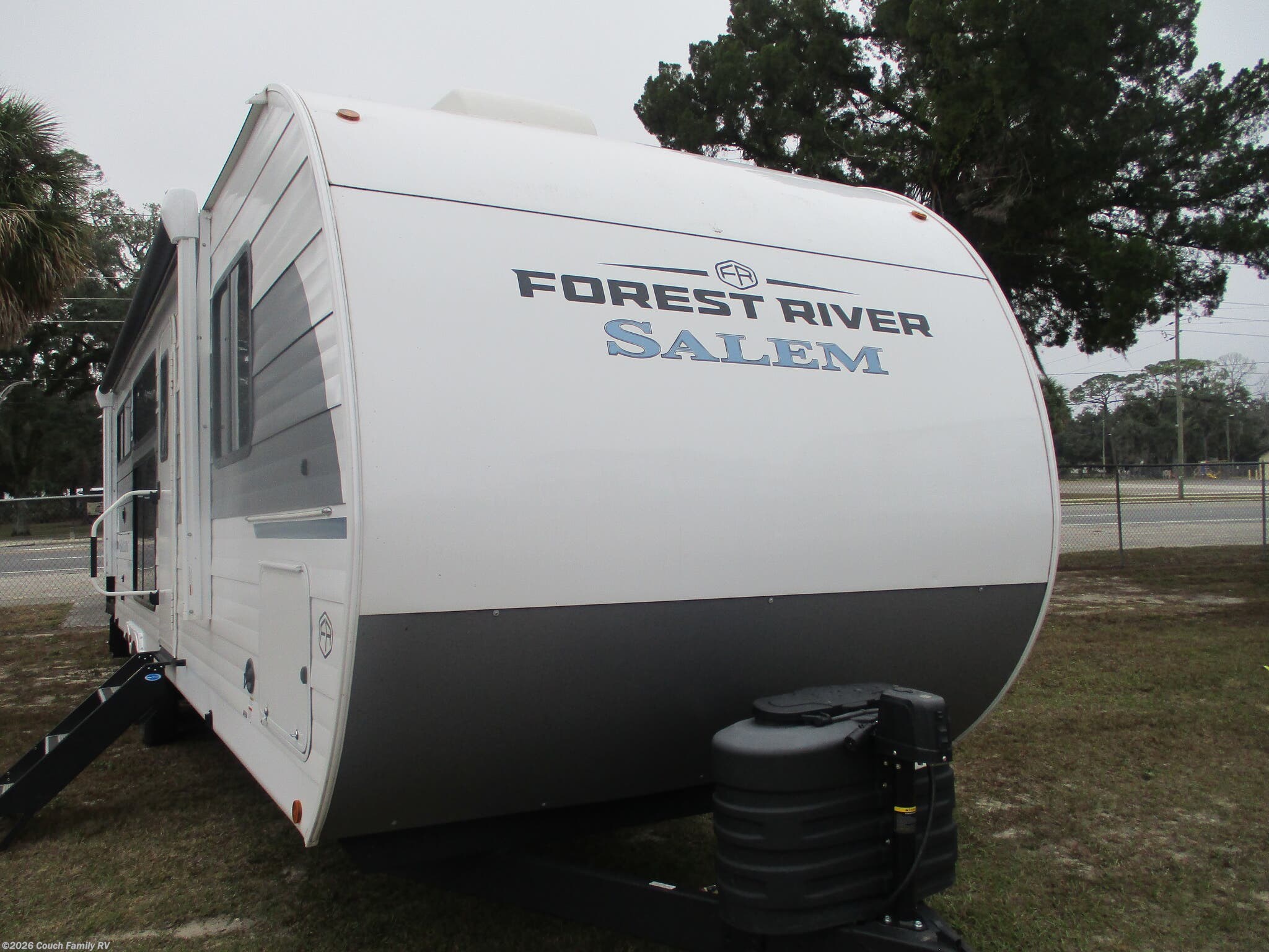 2025 Forest River Salem 32VERANDA - Used Travel Trailer For Sale by Couch Family RV in Cross City, Florida