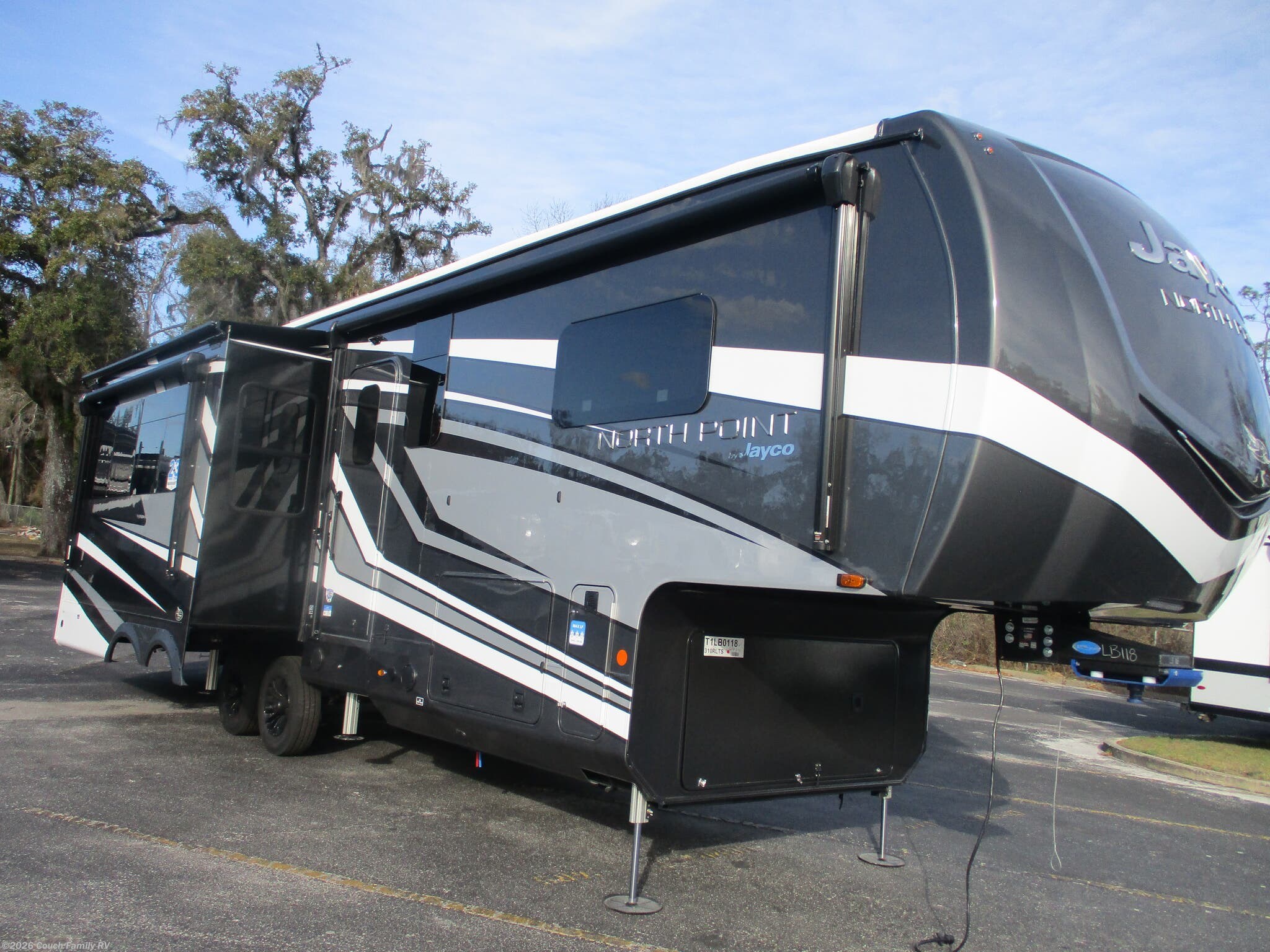 2026 Jayco Pinnacle 38FBRK - New Fifth Wheel For Sale by Couch Family RV in Cross City, Florida features Washer, Propane, Hitch, TV Antenna, Griddle