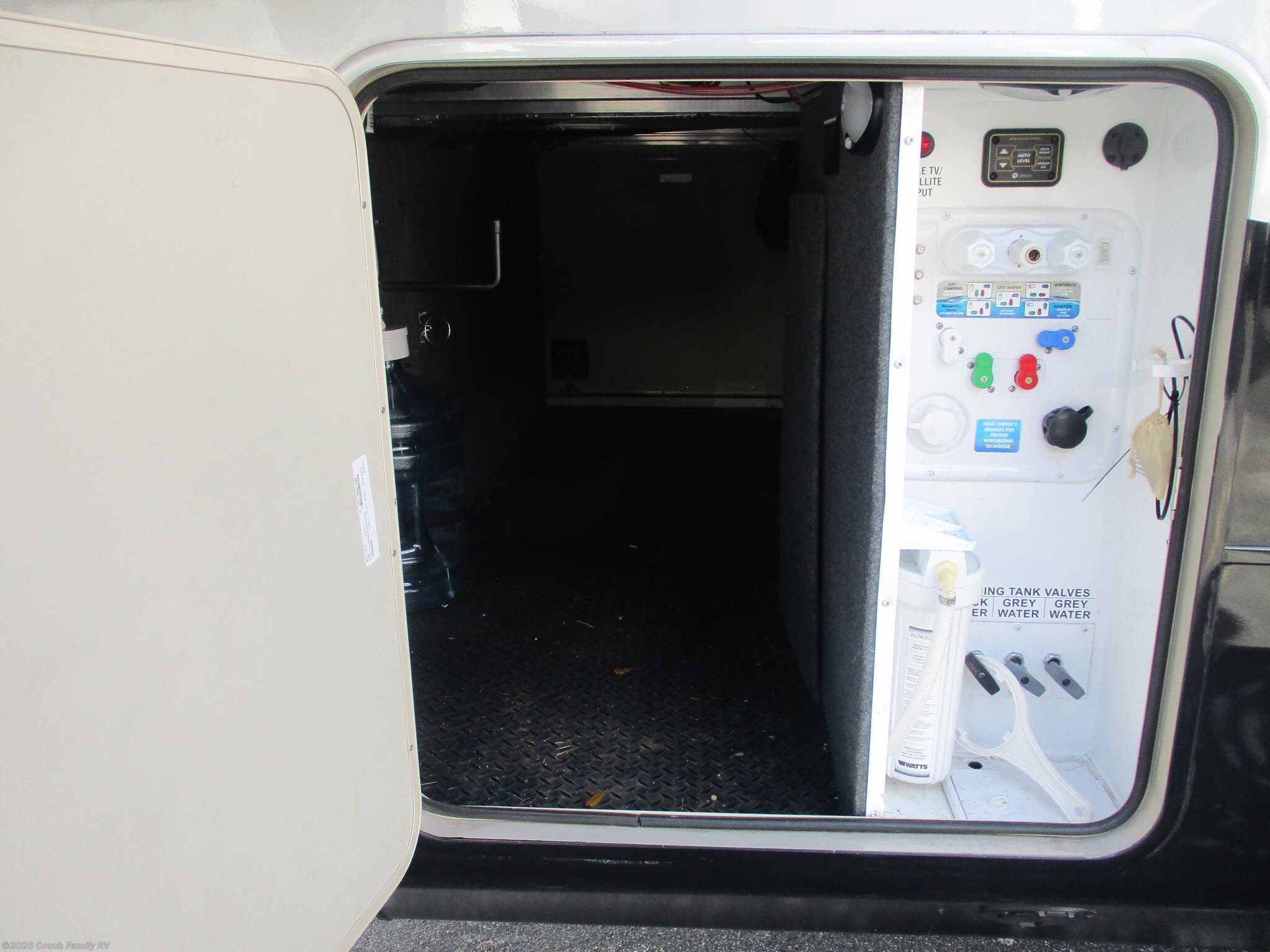 Used 2022 Jayco Pinnacle 32RLTS available in Cross City, Florida
