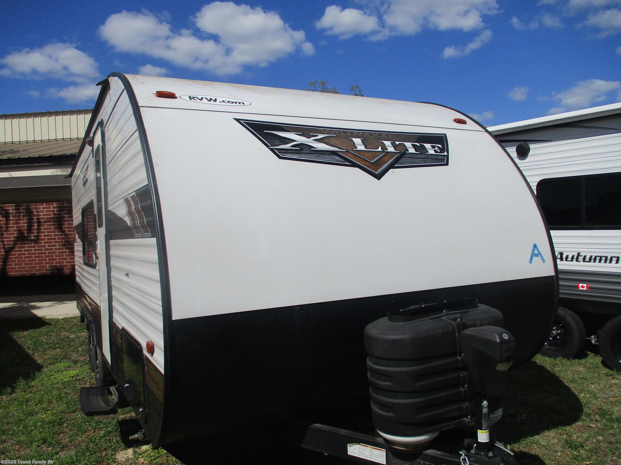 2022 Forest River Wildwood X-Lite 19DBXL - Used Travel Trailer For Sale by Couch Family RV in Cross City, Florida features Solar Prep, Water Heater, Awning, TV, Roof Deck