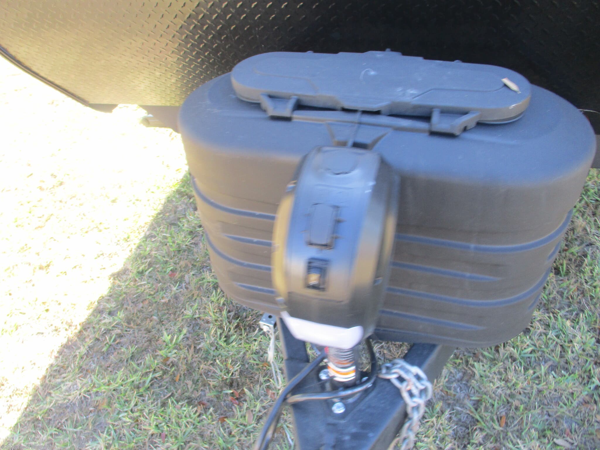 2026 Jayco Jay Flight SLX 325BHT - New Travel Trailer For Sale by Couch Family RV in Cross City, Florida features Air Conditioning, Queen Bed, Awning, TV Antenna, Oven