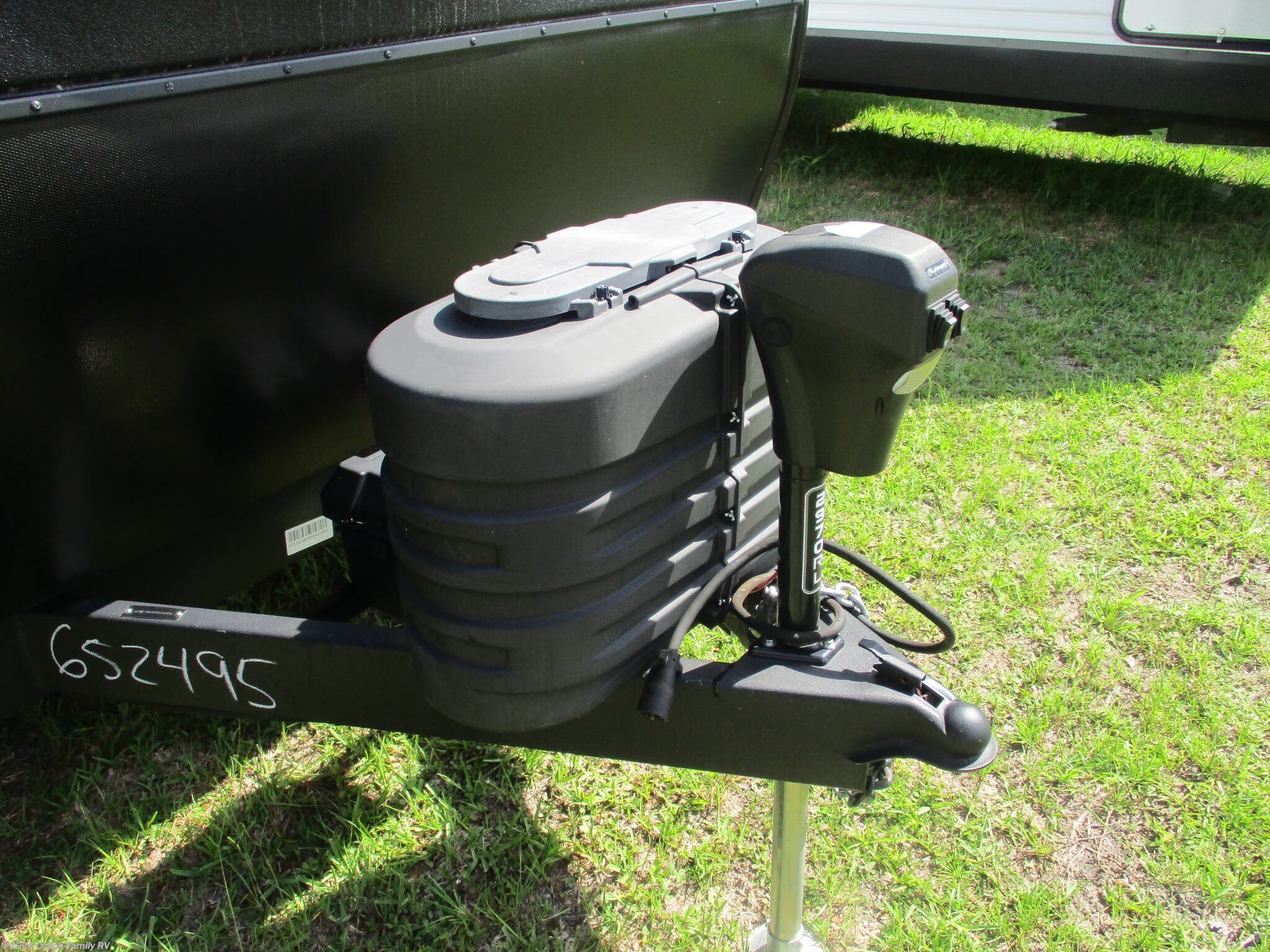 2025 Grand Design Imagine 2970RL - Used Travel Trailer For Sale by Couch Family RV in Cross City, Florida features Backup Camera, Water Heater, Enclosed Underbelly, Microwave, Power Awning