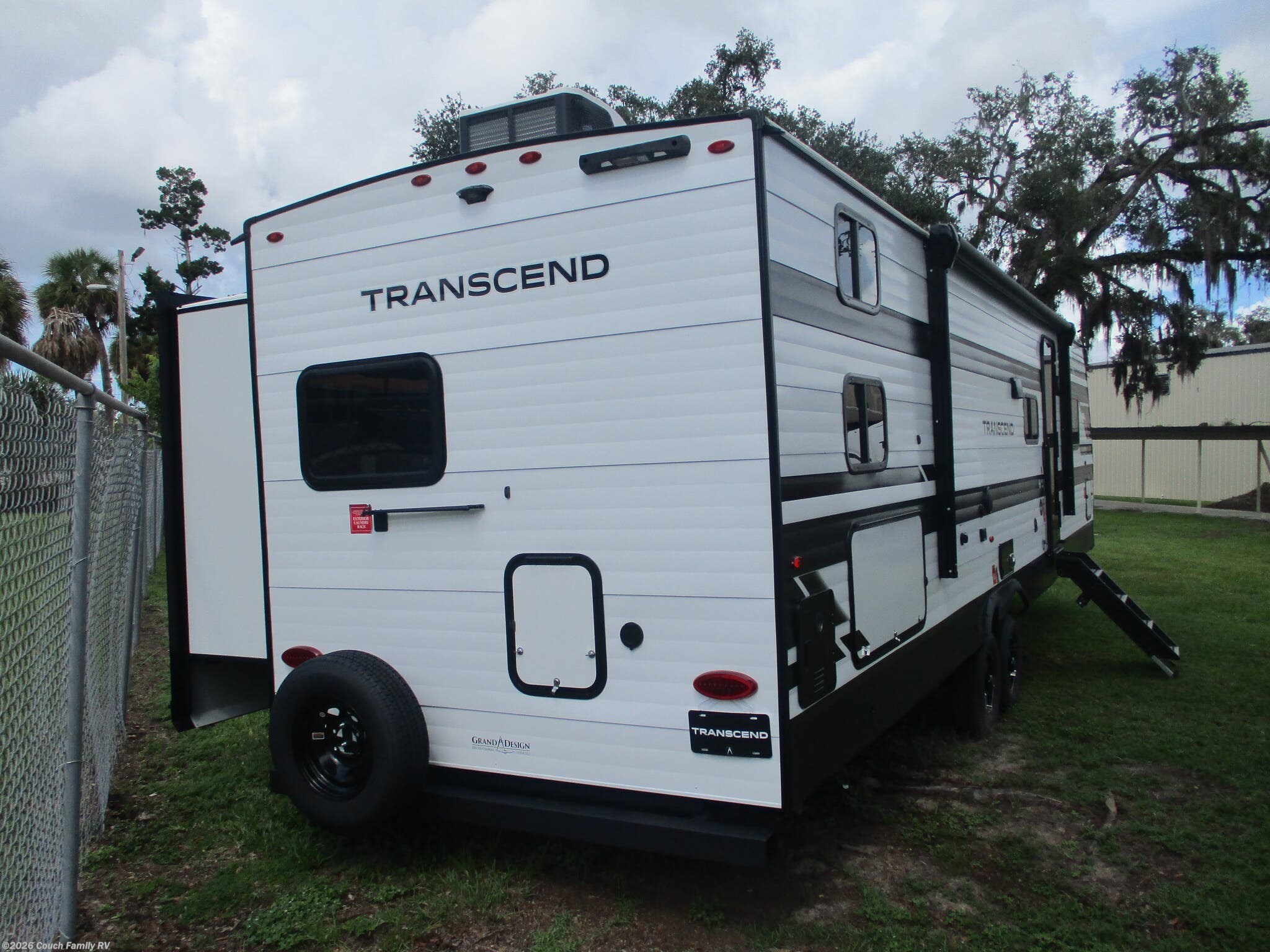 2027 Transcend 335BHT by Grand Design from Couch Family RV in Cross City, Florida
