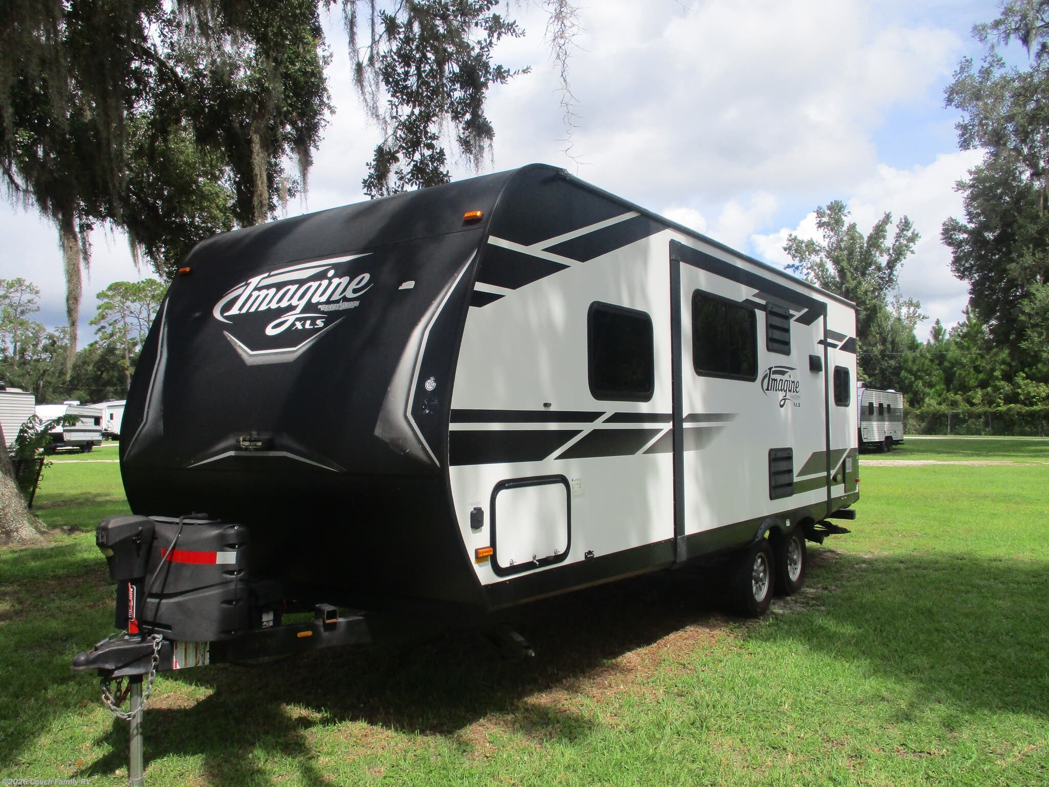 2024 Jayco Jay Flight SLX 260BH - Used Travel Trailer For Sale by Couch Family RV in Cross City, Florida features Power Awning, Oven, Queen Mattress, Bunk Beds, Exterior Stereo