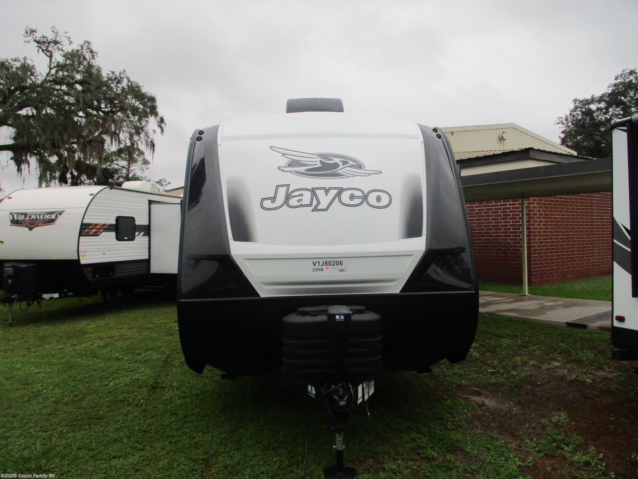 2027 Jayco Jay Feather 25RB - New Travel Trailer For Sale by Couch Family RV in Cross City, Florida features Inverter, Dinette, Refrigerator, Smart TV, Murphy Bed