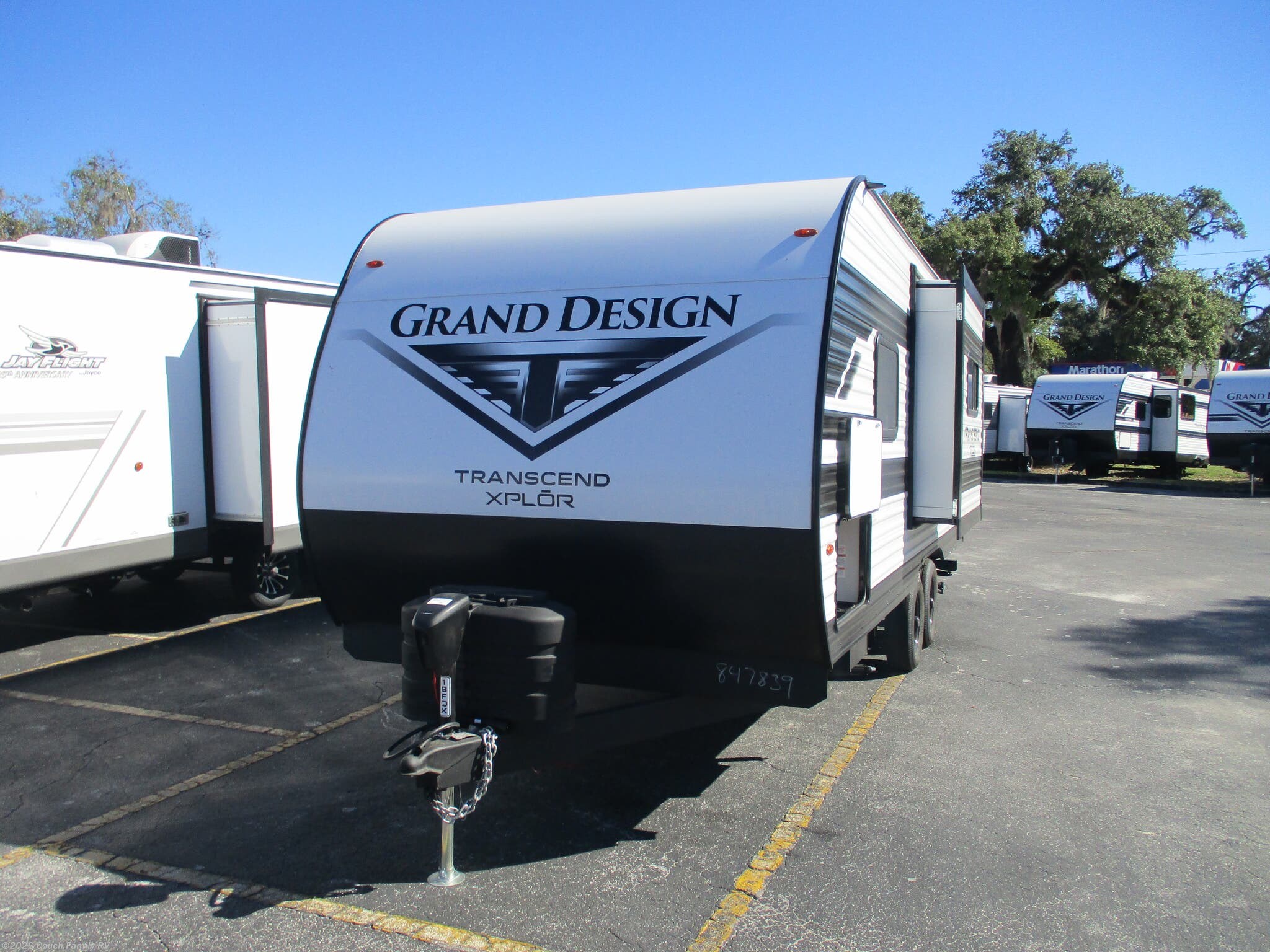 2027 Grand Design Transcend Xplor 18FQX - New Travel Trailer For Sale by Couch Family RV in Cross City, Florida features Backup Camera, Power Awning, Dinette, Insulated, Inverter