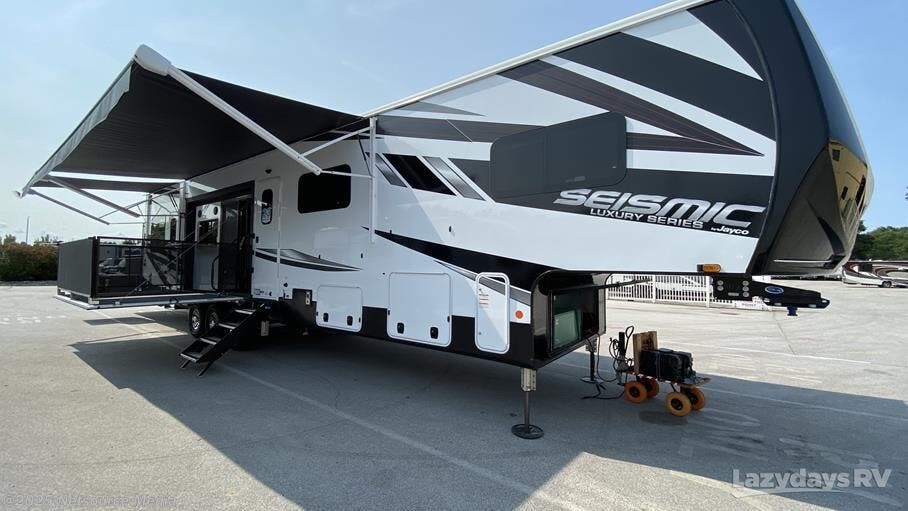 2023 Jayco Seismic 4113 RV for Sale in Burns Harbor, IN 46304 ...