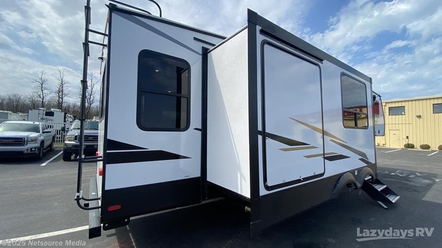 23 Shasta Phoenix Lite 284RL RV for Sale in Elkhart, IN 46514 ...