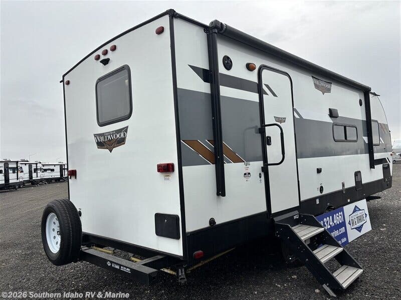 2020 Forest River Wildwood 22RBS - Used Travel Trailer For Sale by Southern Idaho RV & Marine in Jerome, Idaho