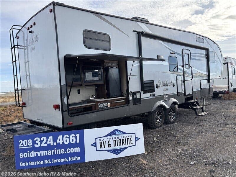 2016 Forest River Wildcat Maxx F312BHX - Used Fifth Wheel For Sale by Southern Idaho RV & Marine in Jerome, Idaho