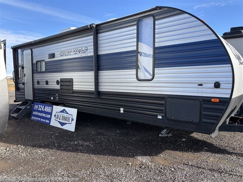 2021 Forest River Cherokee Grey Wolf 23MK - Used Travel Trailer For Sale by Southern Idaho RV & Marine in Jerome, Idaho