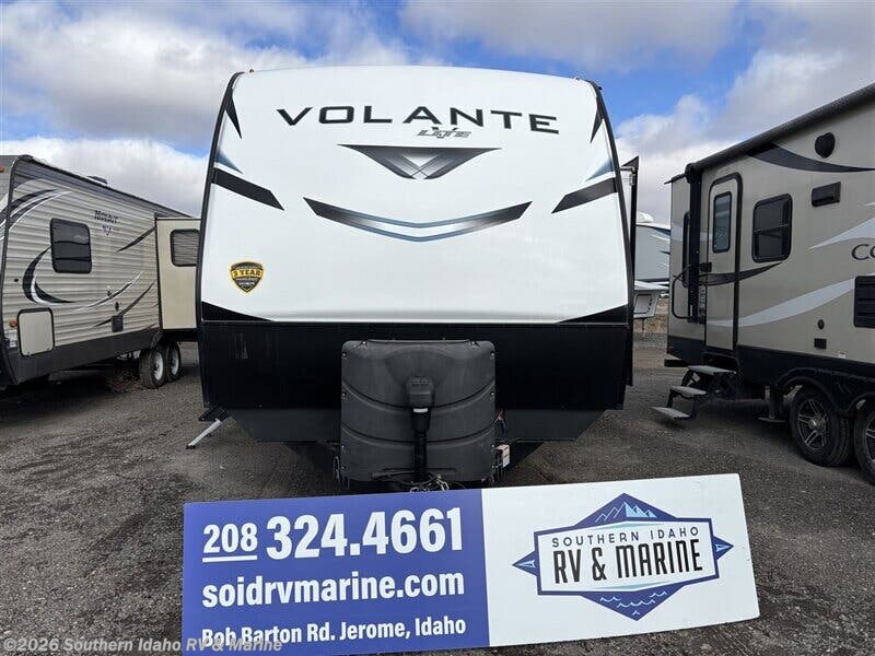 2022 CrossRoads Volante 32SB - Used Travel Trailer For Sale by Southern Idaho RV & Marine in Jerome, Idaho