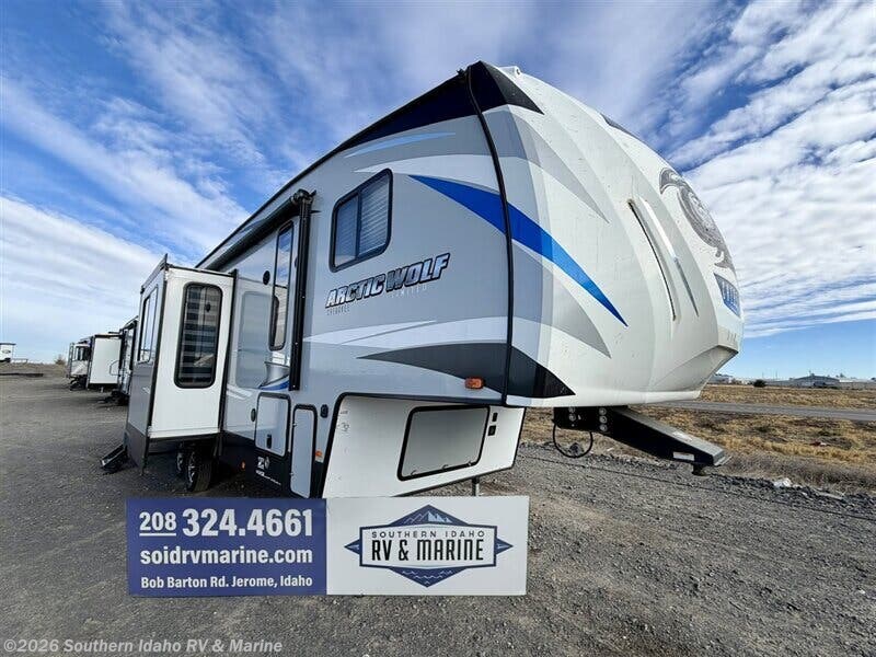 2020 Forest River Cherokee Arctic Wolf 311M - Used Fifth Wheel For Sale by Southern Idaho RV & Marine in Jerome, Idaho