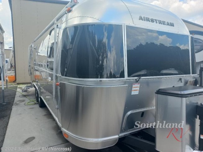 New 2022 Airstream Flying Cloud 27FB w/Hatch Option available in Norcross, Georgia