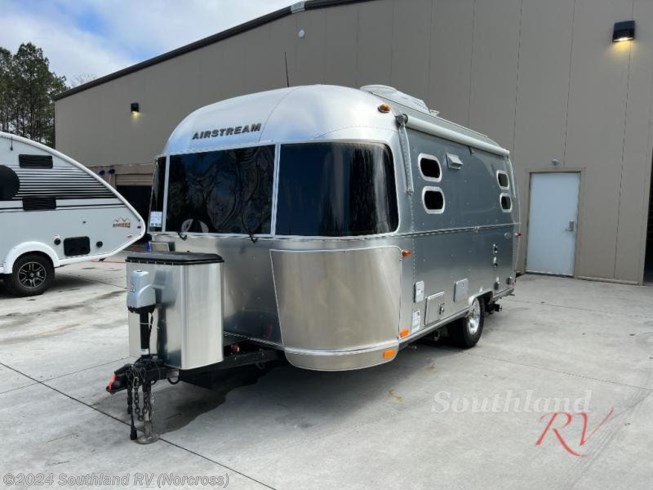 2018 Flying Cloud 19CB by Airstream from Southland RV in Norcross, Georgia