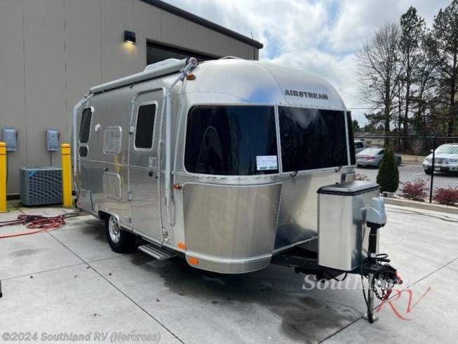 Used 2018 Airstream Flying Cloud 19CB available in Norcross, Georgia